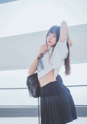 赤裸红唇_BD国语高清迅雷在线观看