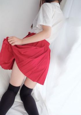 帮娇妻找粗壮男人玩3p电影_720在线观看高清